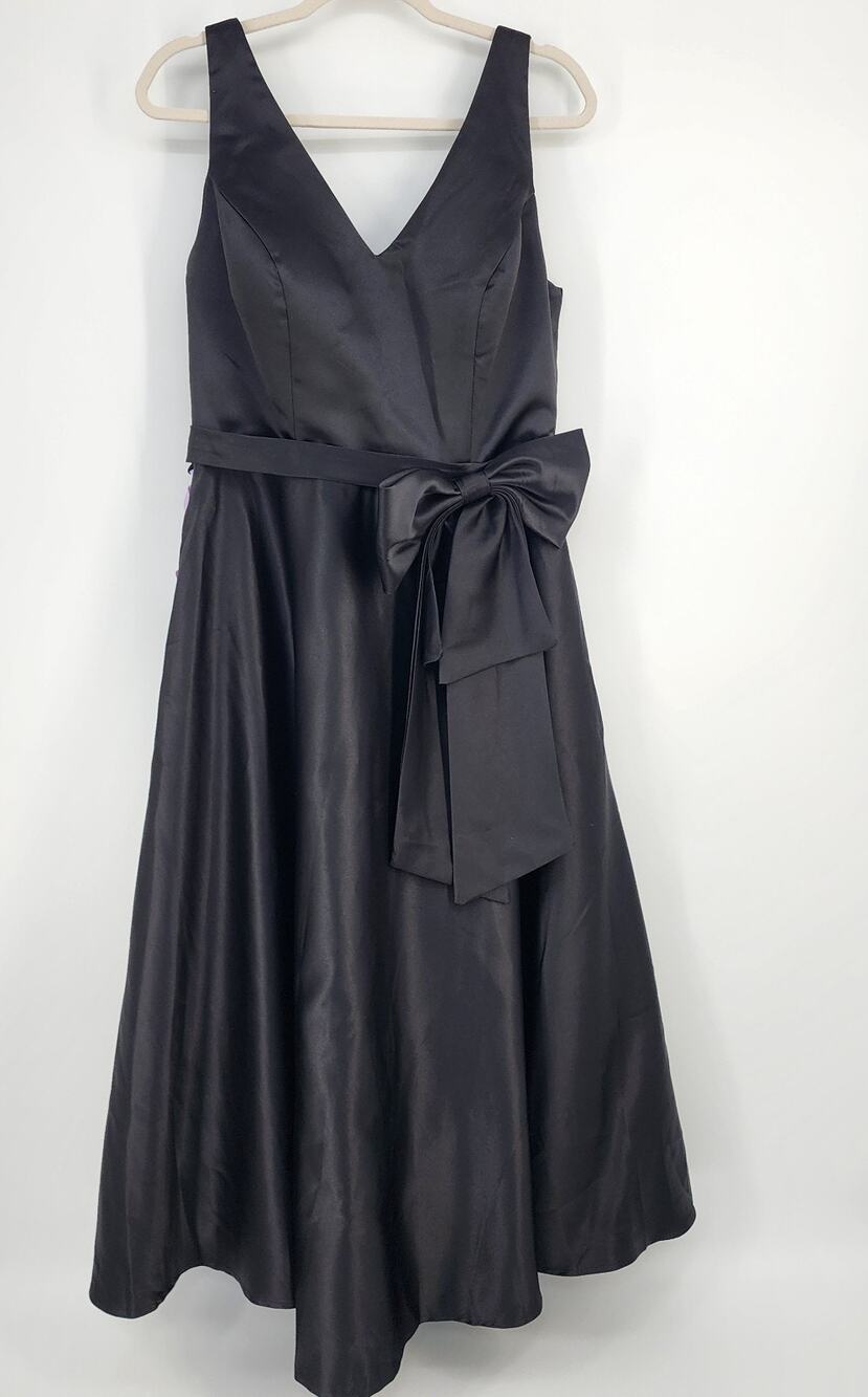 Black Bridesmaid Dress SM/M Long Formal Wedding Guest Satin Miss Veil NEW